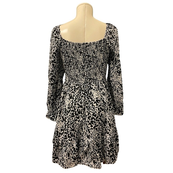 Romantic black & white animal print smocked long sleeve flowy tiered minidress - Picture 5 of 12